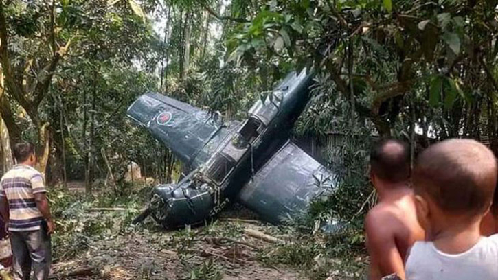 বিমান বাহিনীর প্রশিক্ষণ বিমান দুর্ঘটনা, সুস্থ আছেন পাইলটরা