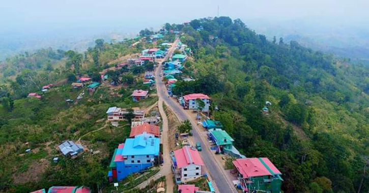 নিজ গন্তব্যে ফিরছেন সাজেকে আটকে থাকা পর্যটকরা