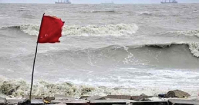 ঝোড়ো হাওয়ার আভাস, সমুদ্রবন্দরে ৩ নম্বর সতর্ক সংকেত