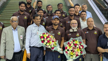 পাকিস্তানকে হোয়াইটওয়াশ করে দেশে ফিরলেন শান্ত’রা